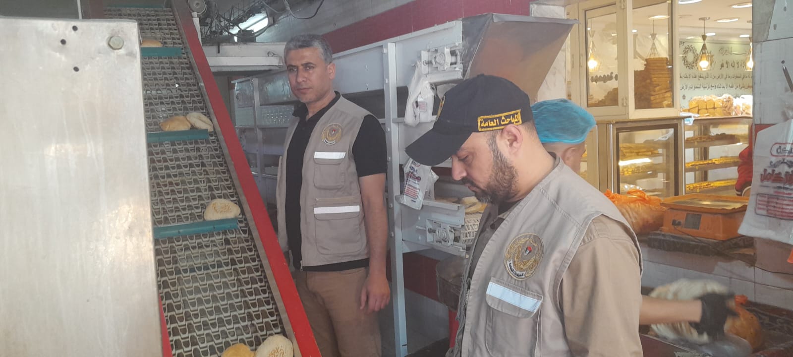 صور: الأجهزة الأمنية والشُرطية تُساند المواطنين في ظل العدوان