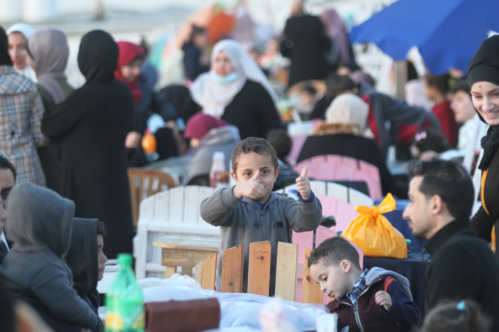 صور من الأجواء الرمضانية على ساحل مدينة غزة