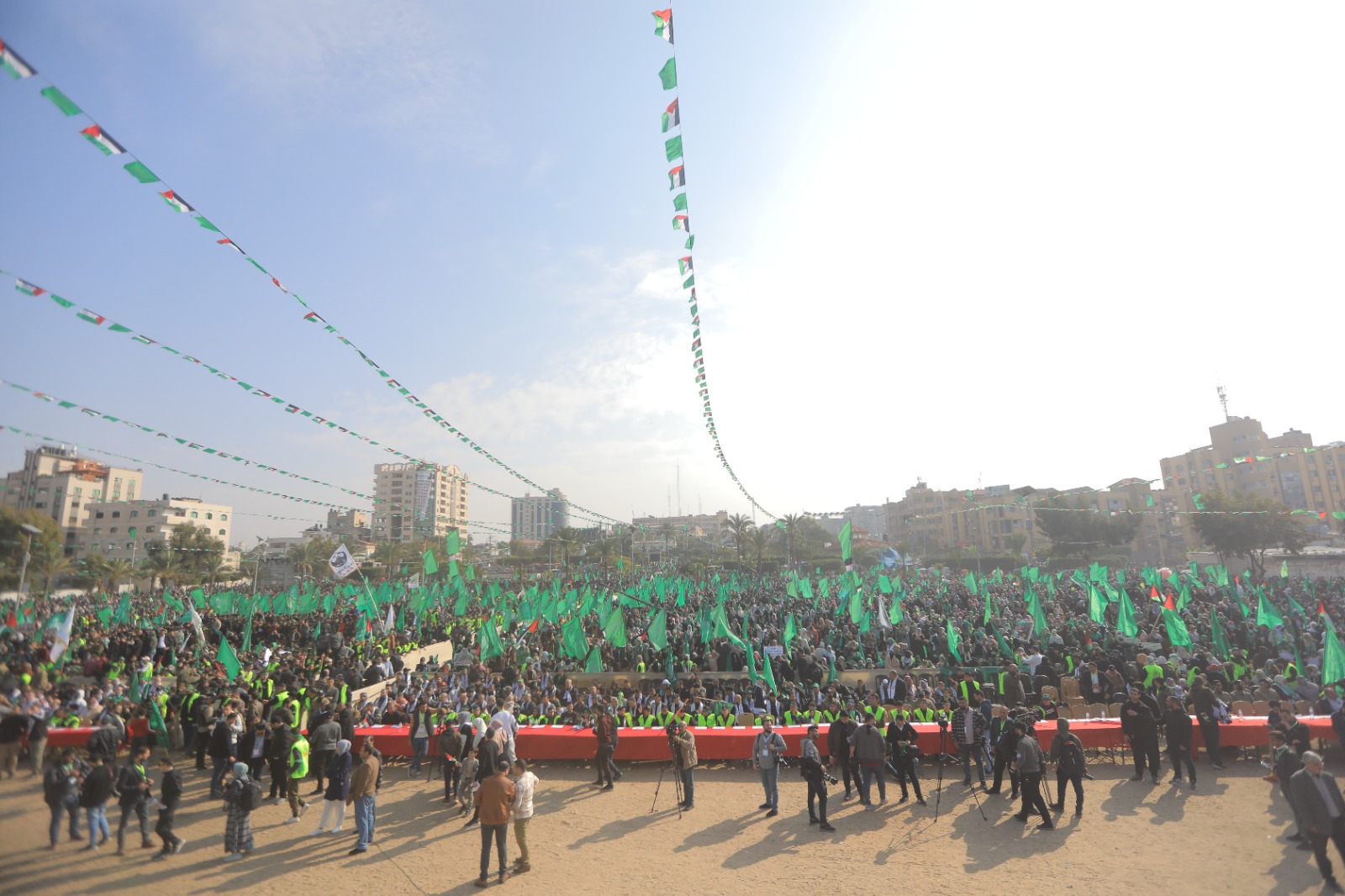 "الداخلية" تؤمّن مهرجان انطلاقة حركة حماس الـ 35 بغزة