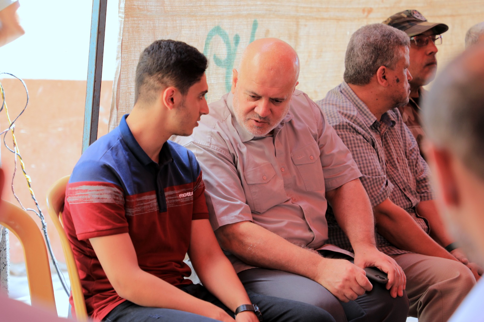 قيادة "الداخلية" تعزي ذوي شهداء العدوان الإسرائيلي