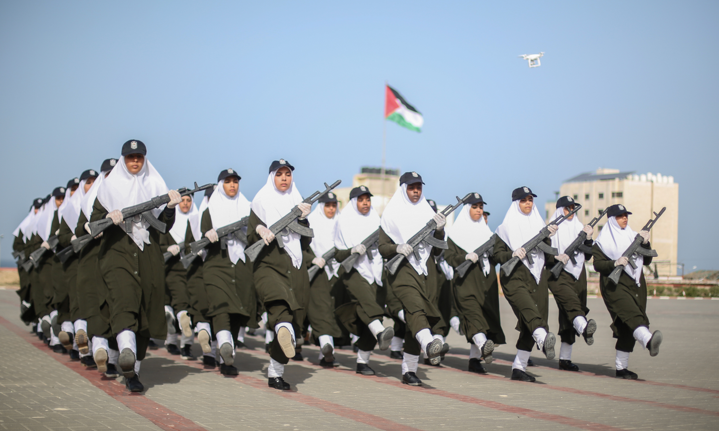 حفل تخريج الدورة التأسيسية الـ (29 نساء) بالمديرية العامة للتدريب