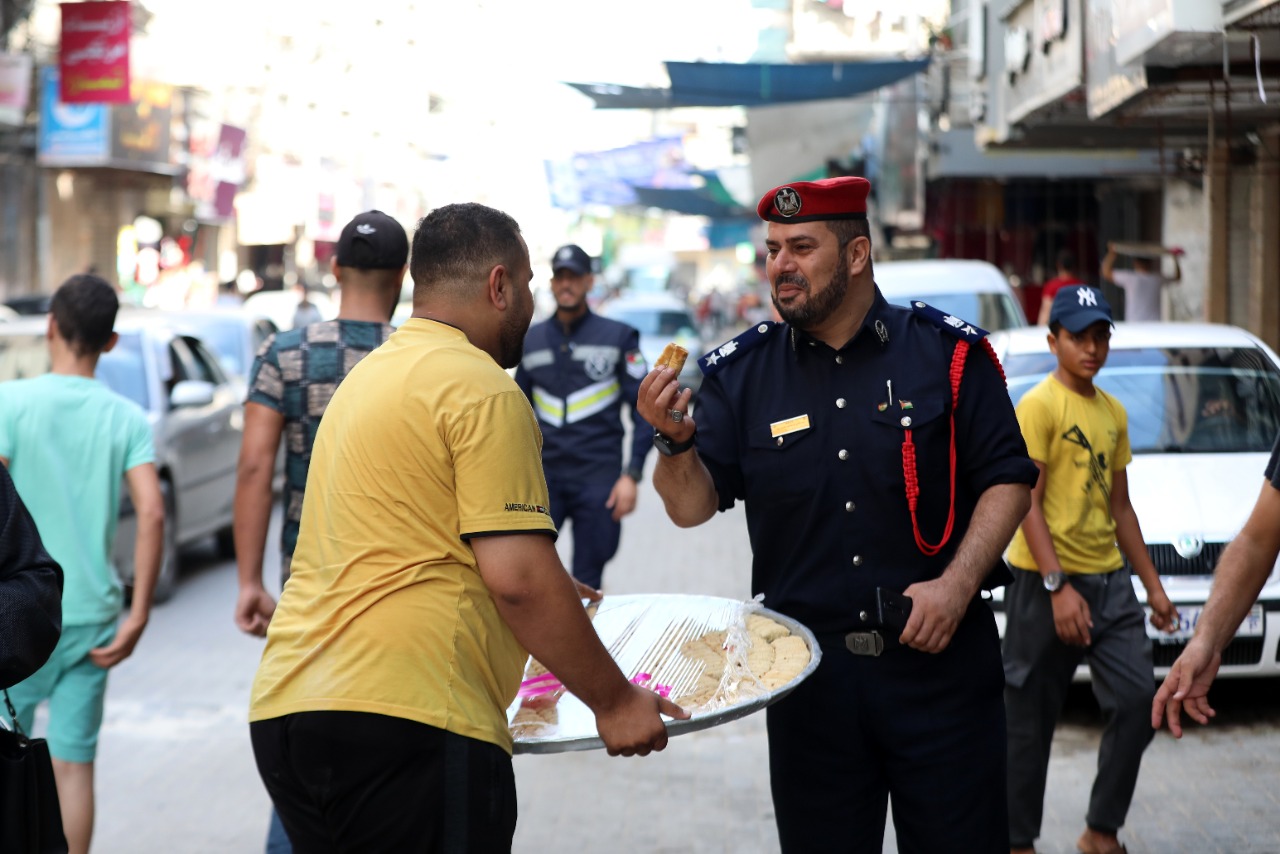 صور من أجواء احتفال المواطنين في قطاع غزة بنجاح الطلبة في الثانوية العامة