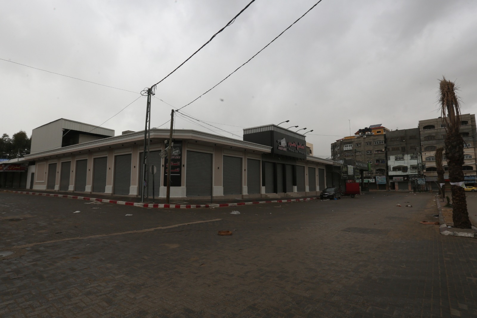 استمرار الإغلاق الكلي للمحال والمنشآت (الجمعة والسبت) للأسبوع الثامن