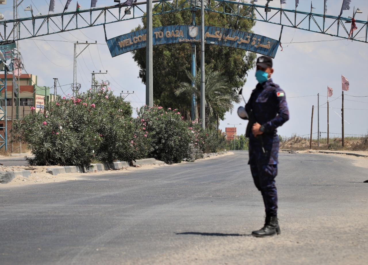 سريان قرار حظر التجوال في محافظات غزة لليوم الثالث