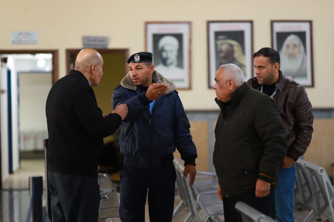 أطقم "المعابر" تُسهل مغادرة الفوج السابع من المعتمرين