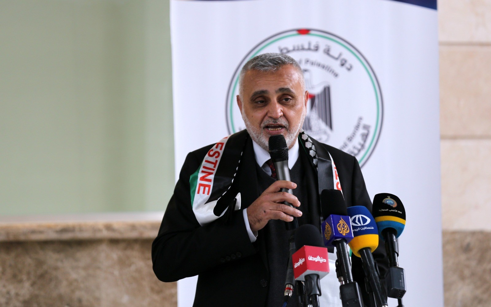 "هيئة المعابر" تفتتح صالة المسافرين الجديدة بمنفذ "بيت حانون"