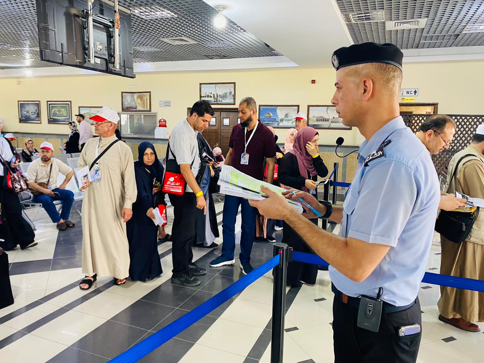 مغادرة حجاج قطاع غزة عبر معبر رفح 