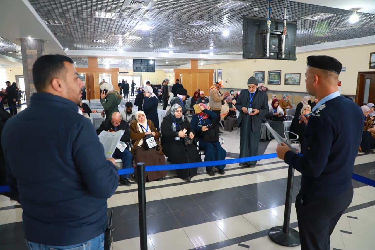 أطقم "المعابر" تُسهل مغادرة الفوج السابع من المعتمرين