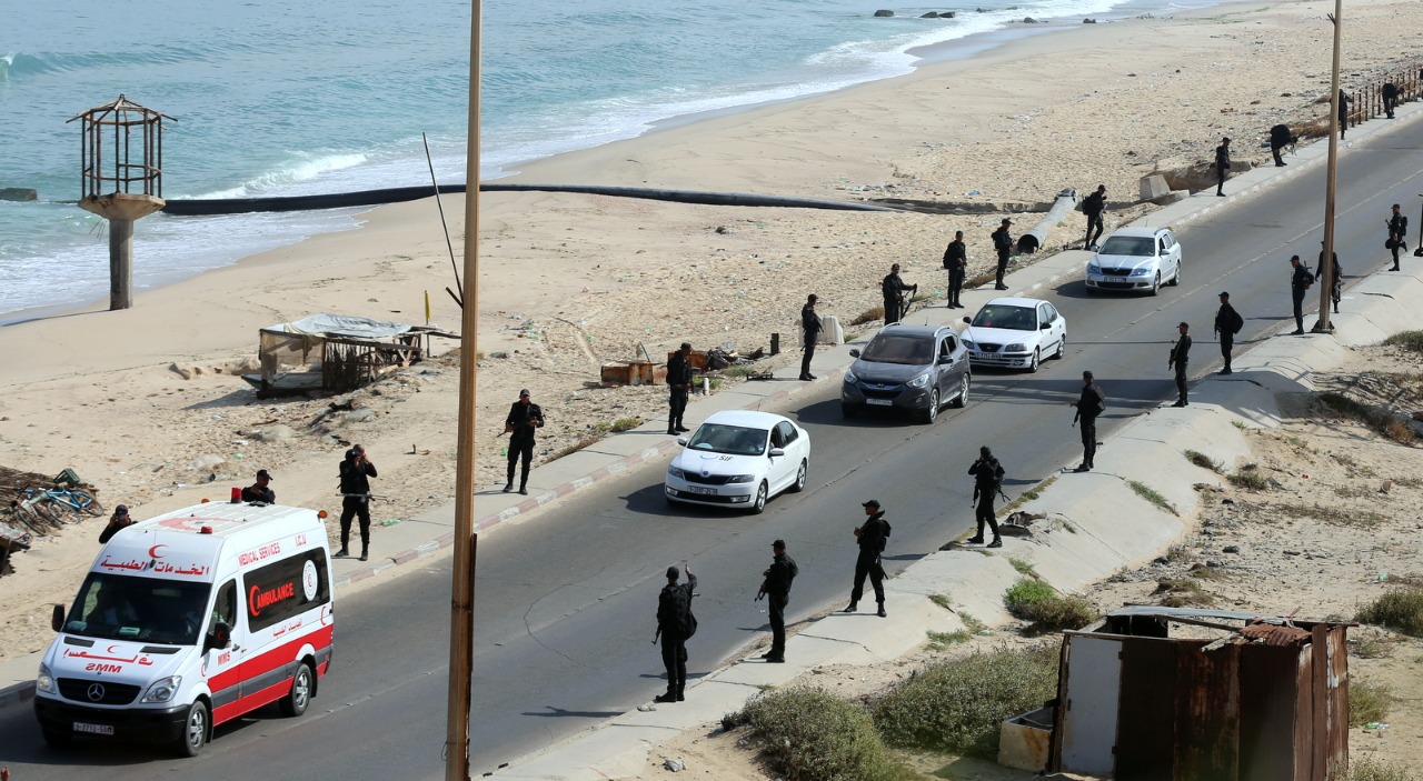 مديرية التدريب تُنظم مسيراً عسكرياً للدفعة الأولى من الدورة التأسيسية الثانية