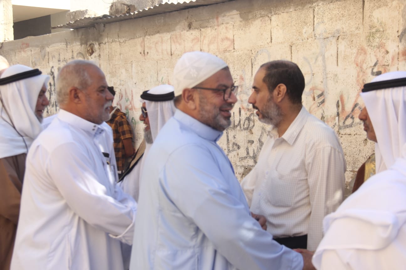 وفد من "الداخلية" يزور عائلة الصوفي برفح