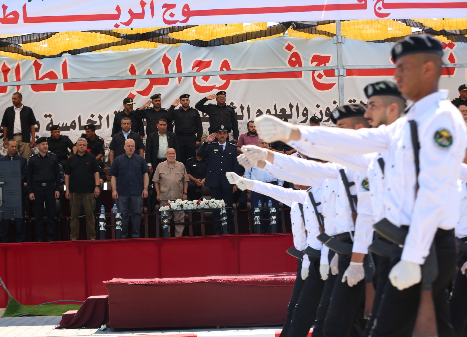 كلية الرباط الجامعية تخرج دفعتي العلوم الشرطية الـ 10 و"البحرية الـ 5"