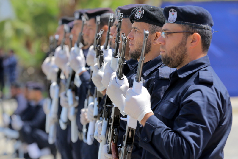 تخريج "دورة غزة سيف الأقصى" - ضباط وضباط صف بالشرطة 