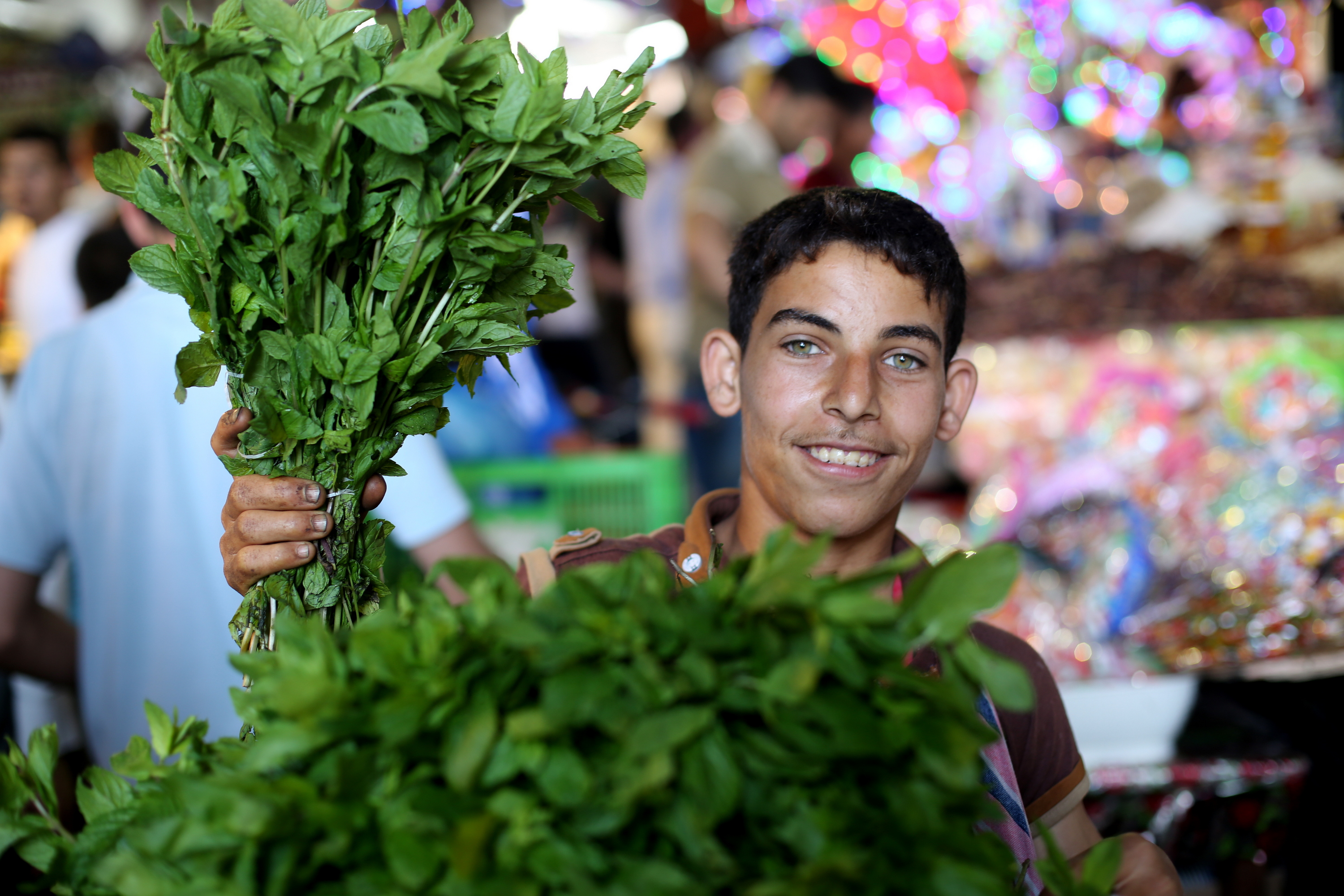 أسواق غزة في أيام شهر رمضان 