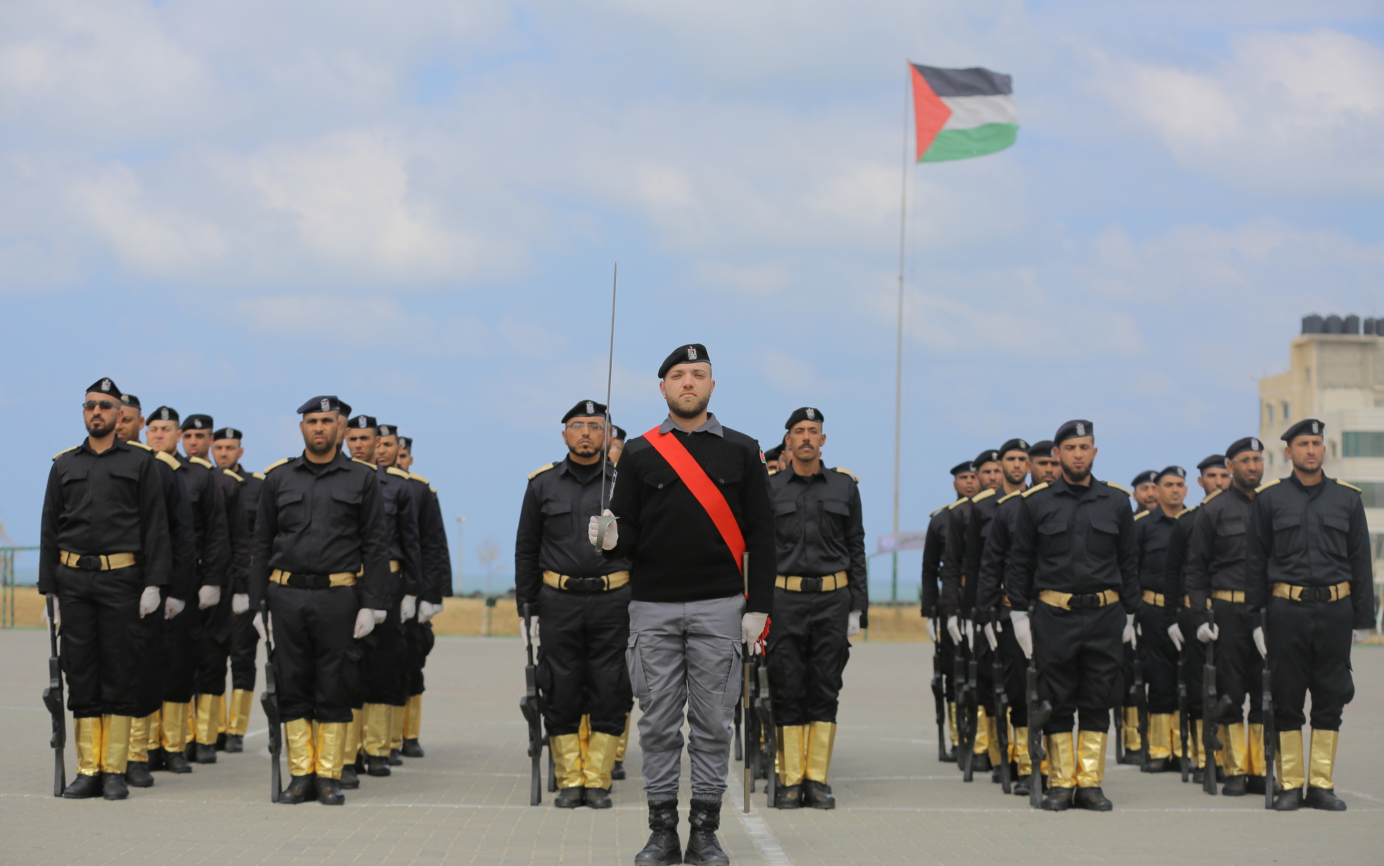 حفل تخريج دورة الخاصة الـ (10) ودورة المستجدين الـ (31) بالمديرية العامة للتدريب