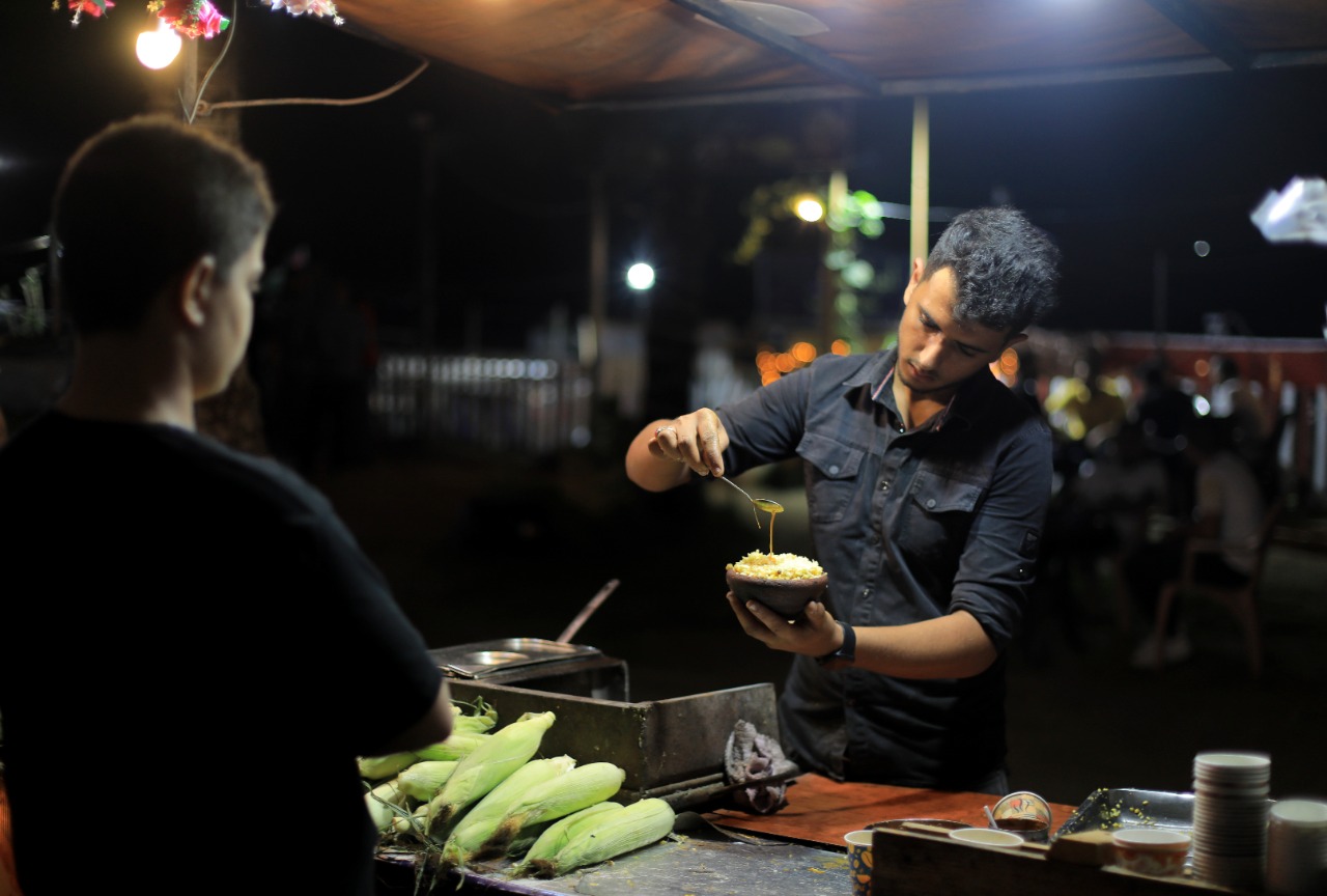 قضاء المواطنين في غزة الإجازة الأسبوعية مساء الجمعة