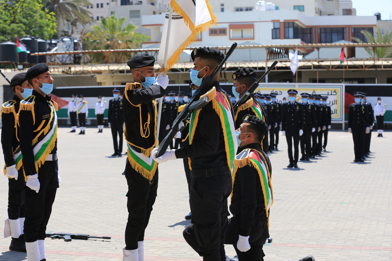 "كلية الرباط" تُخرج الفوج الثامن من بكالوريوس "القانون والشرطة"